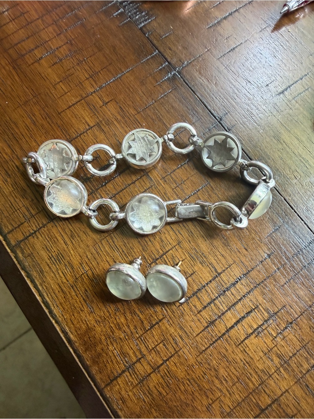 Gorgeous Liz Claiborne LCI vintage set. Stunning set!